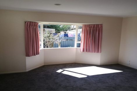 Photo of property in 6 Carisbrooke Street, Aranui, Christchurch, 8061