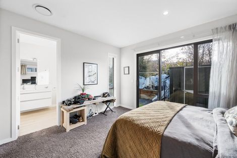 Photo of property in 6 Takahe Lane, Wanaka, 9305