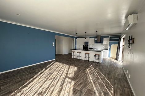 Photo of property in 64 Wynyard Crescent, Tamatea, Napier, 4112