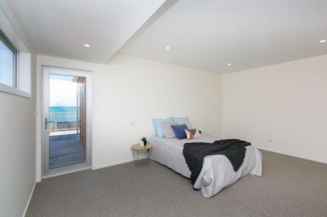 Photo of property in 16 Hine Street, New Plymouth, 4310