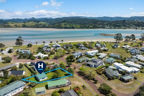 Photo of property in 5 Golden Hills Drive, Pauanui, Hikuai, 3579