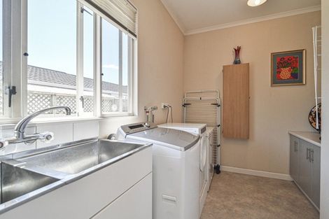 Photo of property in 408 King Street South, Hastings, 4122