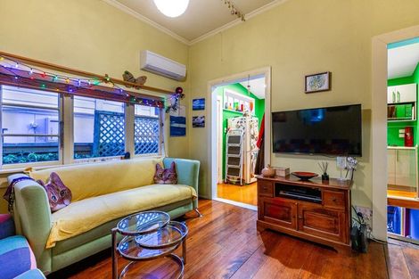 Photo of property in 38 Duppa Street, Berhampore, Wellington, 6023