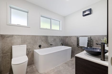 Photo of property in 11a Ashgrove Terrace, Somerfield, Christchurch, 8024