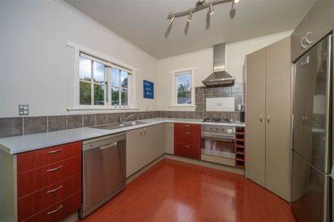 Photo of property in 15 Aorangi Road, Bryndwr, Christchurch, 8053