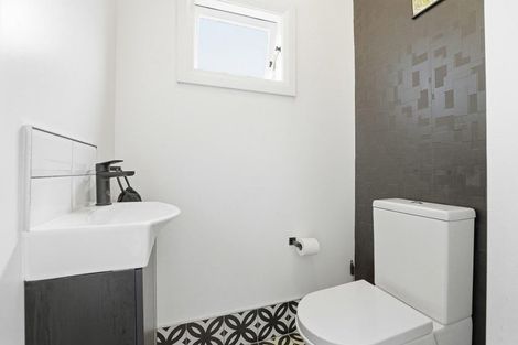 Photo of property in 96 Alma Road, Gonville, Whanganui, 4501