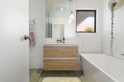 Photo of property in 26 Mamaku Rise, Welcome Bay, Tauranga, 3112