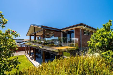 Photo of property in 14 Gould Street, Russell, 0202