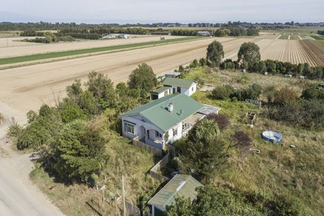 Photo of property in 178 Cd Farm Road, Levin, 5571