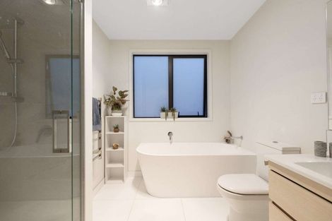 Photo of property in 2 Rose Lane, Papamoa, 3118