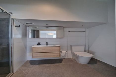 Photo of property in 1/105 Onewa Road, Northcote, Auckland, 0627