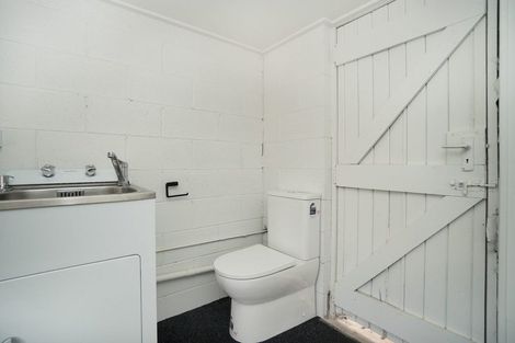 Photo of property in 41 Manuka Street, Hokowhitu, Palmerston North, 4410