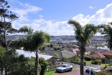 Photo of property in 27 Bushlands Park Drive, Albany, Auckland, 0632