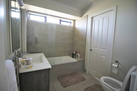 Photo of property in 84b Holland Road, Fairfield, Hamilton, 3214