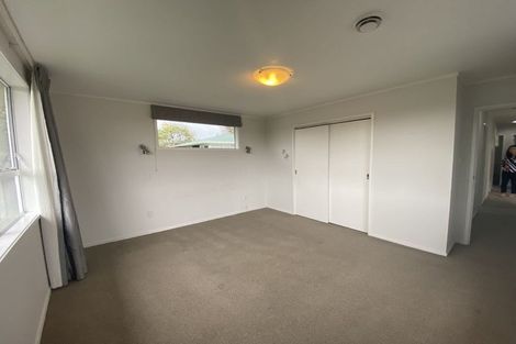 Photo of property in 4 Trojan Crescent, New Lynn, Auckland, 0600