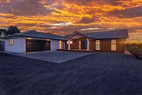 Photo of property in 584a Back Ormond Road, Makauri, 4071