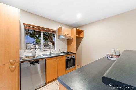 Photo of property in 5/218 Captain Springs Road, Onehunga, Auckland, 1061