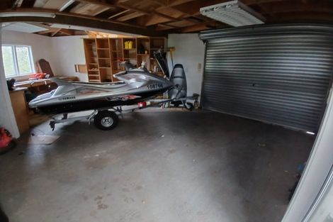 Photo of property in 819 Beach Road, Browns Bay, Auckland, 0630