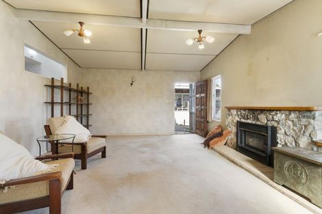 Photo of property in 2 Taverner Street, Carterton, 5713