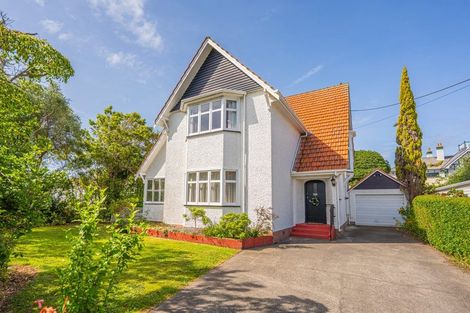 Photo of property in 4 Kent Road, Saint Johns Hill, Whanganui, 4501