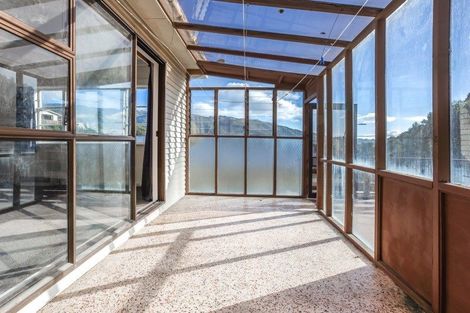 Photo of property in 48 Collins Avenue, Tawa, Wellington, 5028