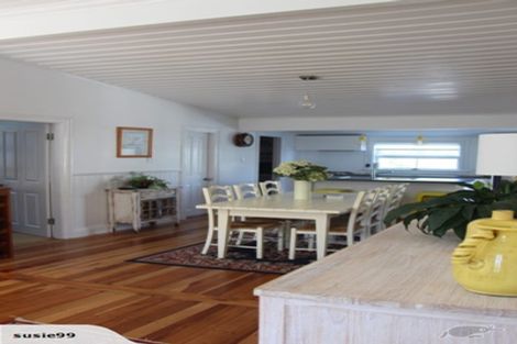 Photo of property in 12 Pendarves Street, New Plymouth, 4310