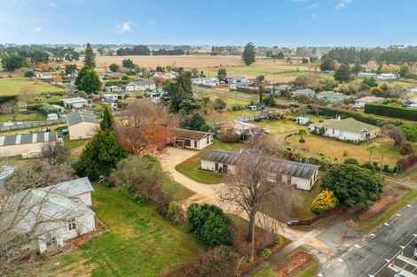 Photo of property in 35 Nancy Street, Takapau, 4203