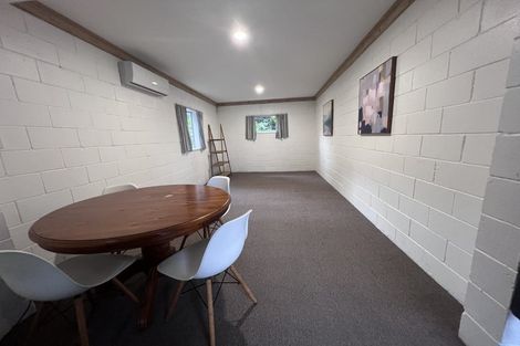 Photo of property in 15 Beeche Place, Birkdale, Auckland, 0626