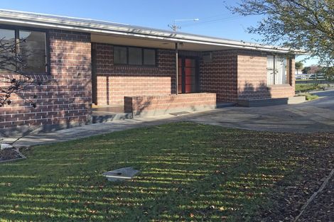 Photo of property in 10 Essex Street, Balclutha, 9230