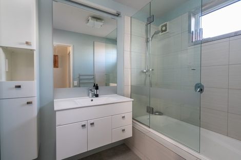 Photo of property in 25 Victory Drive, Wharewaka, Taupo, 3330