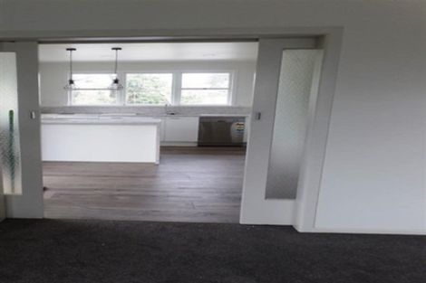 Photo of property in 24 Crystal Avenue, Glendene, Auckland, 0602