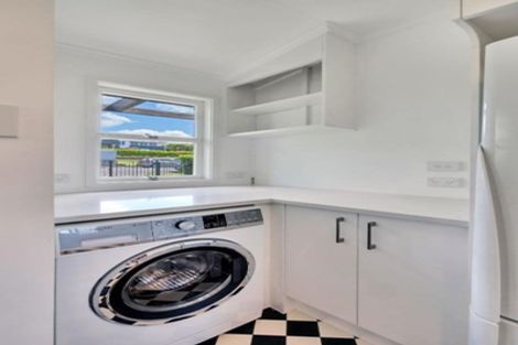 Photo of property in 1/17 Lake View Road, Takapuna, Auckland, 0622