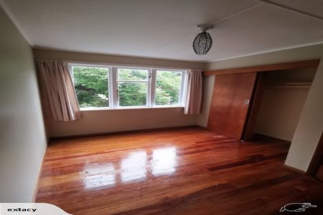 Photo of property in 1 Howard Road, Point Howard, Lower Hutt, 5013