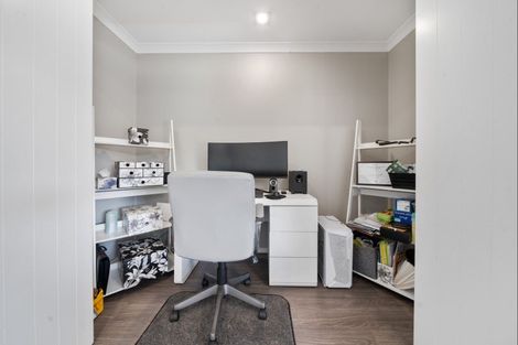 Photo of property in 3 Margaret Alice Close, Whalers Gate, New Plymouth, 4310