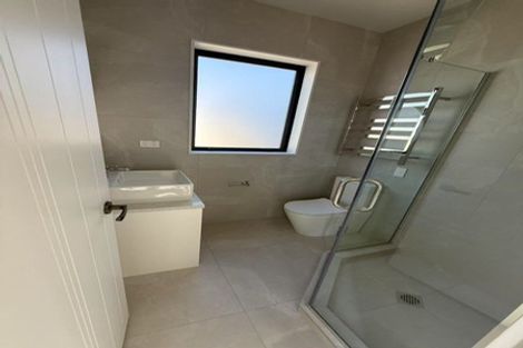 Photo of property in 5 Ritetai Street, Clarks Beach, 2122