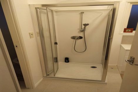 Photo of property in 4/4 Hubert Henderson Place, Remuera, Auckland, 1050