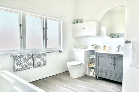 Photo of property in 25 Porangahau Road, Waipukurau, 4200