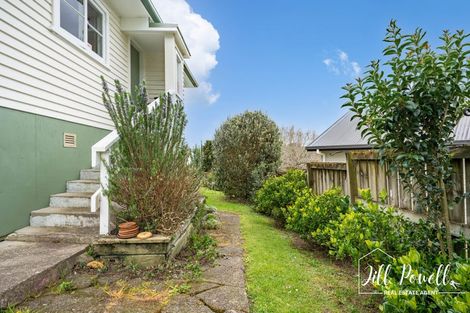 Photo of property in 13 View Street, Maungaturoto, 0520