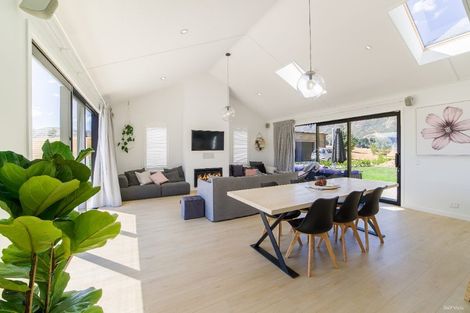 Photo of property in 6 Branigan Court, Jacks Point, Queenstown, 9371
