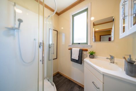 Photo of property in 8 Sutherland Street, Te Anau, 9600