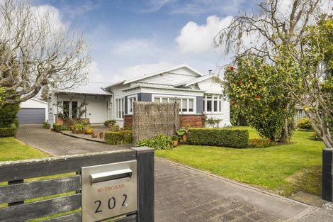 Photo of property in 202 Park Road, Hokowhitu, Palmerston North, 4410