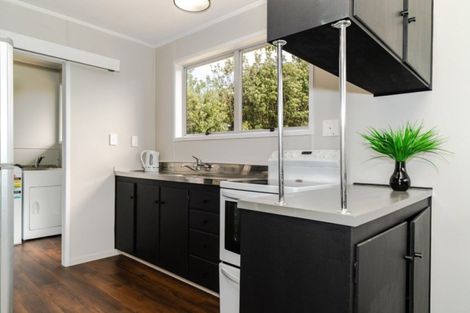 Photo of property in 6 Cherry Tree Place, Massey, Auckland, 0614