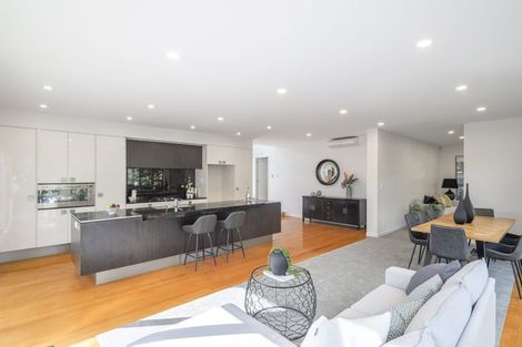 Photo of property in 10a Waterloo Road, Milford, Auckland, 0620