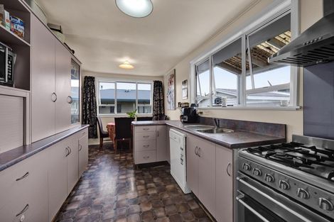 Photo of property in 28 Patu-kukupa Street, Manaia, 4612