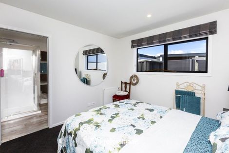 Photo of property in 8 Kerrigan Crescent, Wallaceville, Upper Hutt, 5018