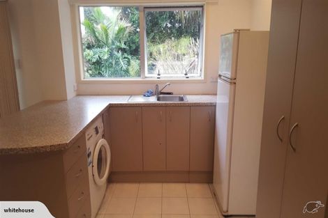 Photo of property in 17 Prestige Place, Castor Bay, Auckland, 0620