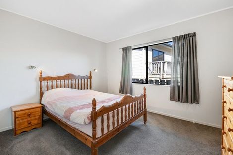 Photo of property in 2/100 Brightside Road, Stanmore Bay, Whangaparaoa, 0932