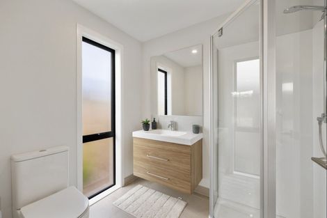 Photo of property in 22 William Gilbert Drive, Mangawhai, 0505