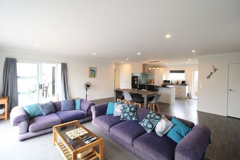 Photo of property in 124 Rangiora Crescent, Matarangi, Whitianga, 3592