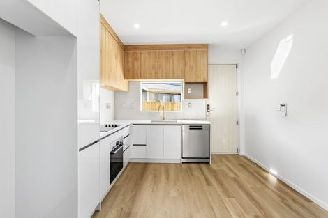 Photo of property in 2a Feasegate Street, Manurewa, Auckland, 2102